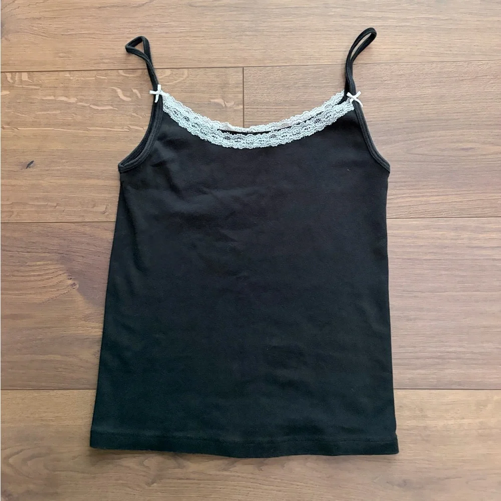 Brandy Melville Tank - Picture 2 of 3